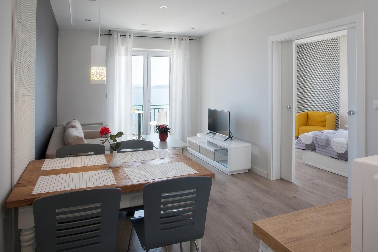 Apartments Juric Brela Exterior photo