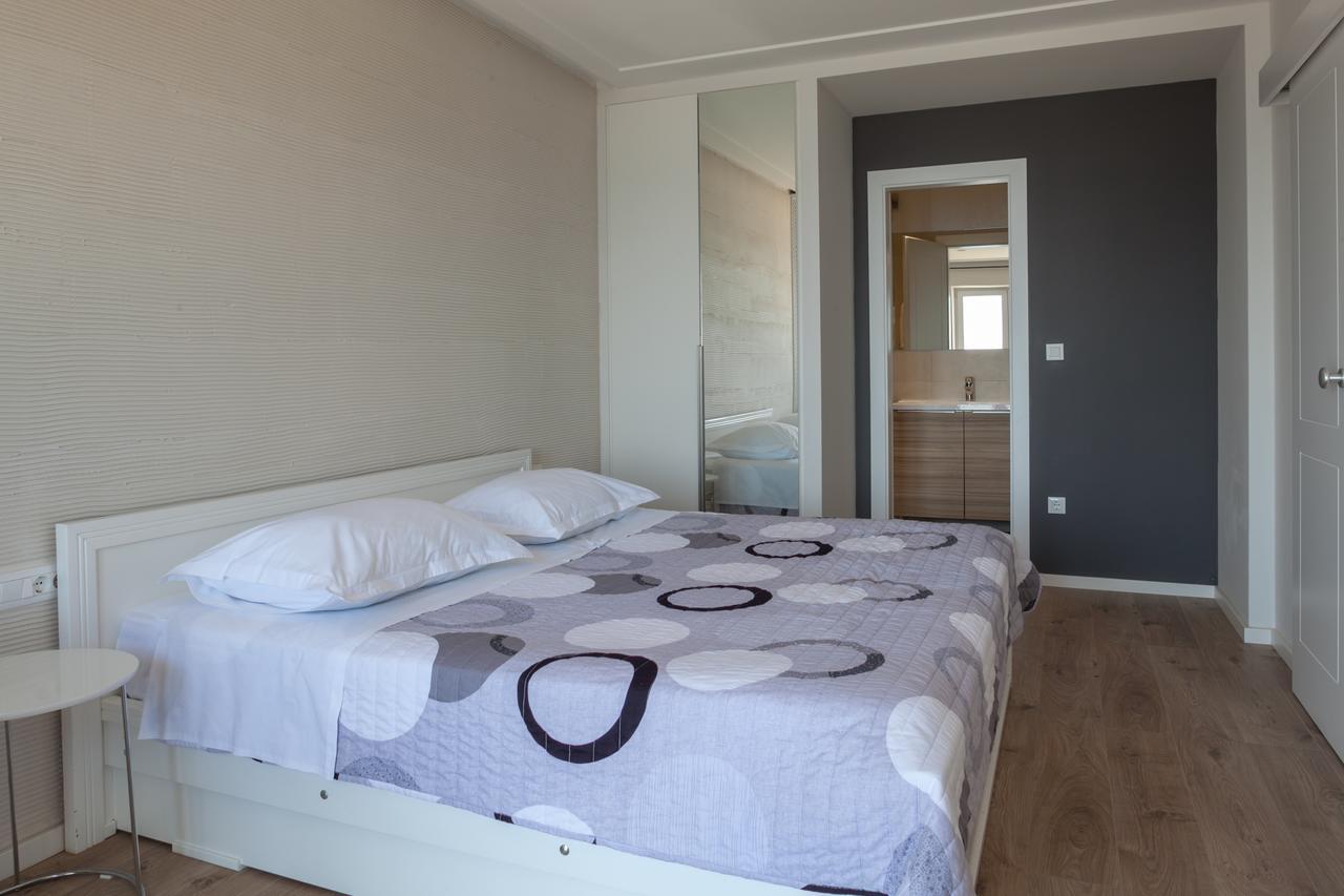 Apartments Juric Brela Exterior photo