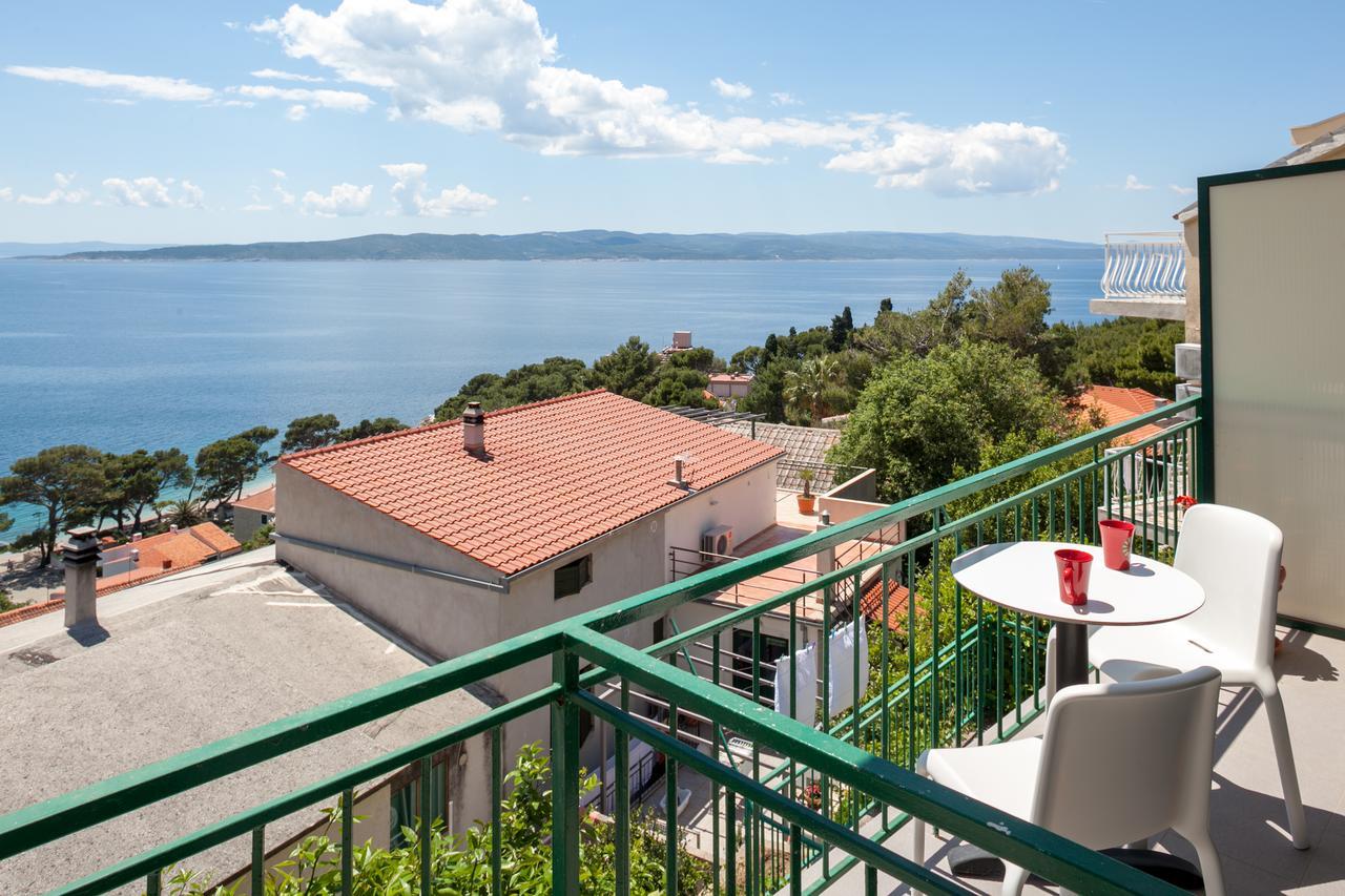 Apartments Juric Brela Exterior photo